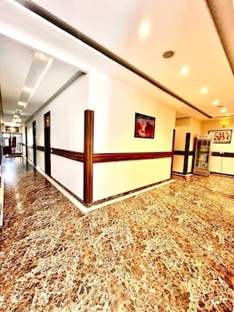 hotel woodcrest zirakpur