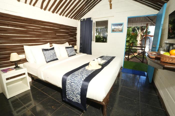 beachouse beachfront cottages and suites