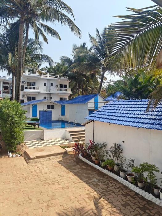 beachouse beachfront cottages and suites