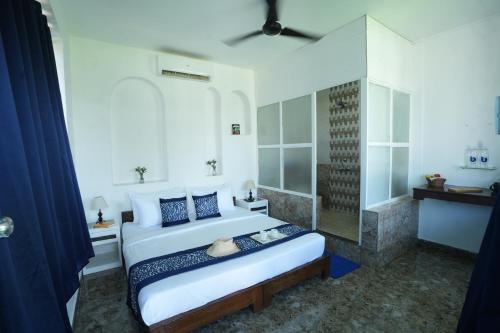 beachouse beachfront cottages and suites