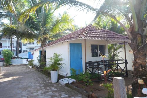 beachouse beachfront cottages and suites