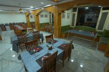 hotel valley view koti