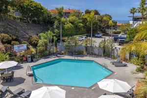 the encinitan hotel and suites