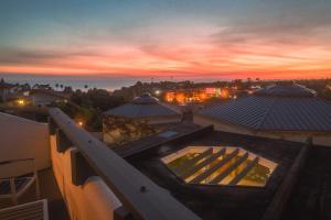 the encinitan hotel and suites