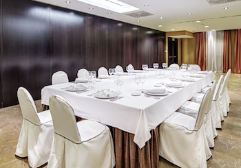 sercotel puerta de la catedral