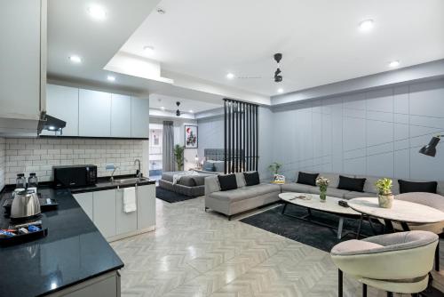 bedchambers serviced apartments on mg road gurgaon