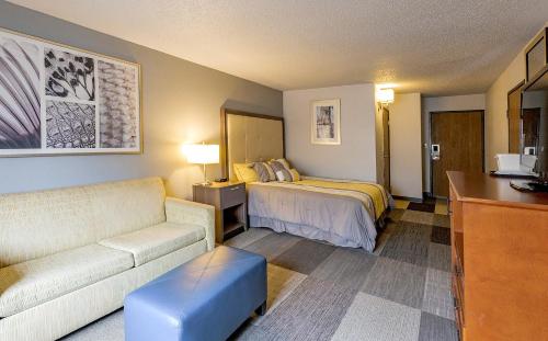 coratel inn by jasper iowa fairfield