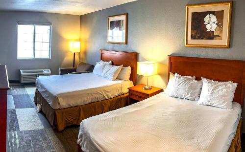 coratel inn by jasper iowa fairfield