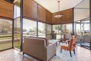 best western foothills inn
