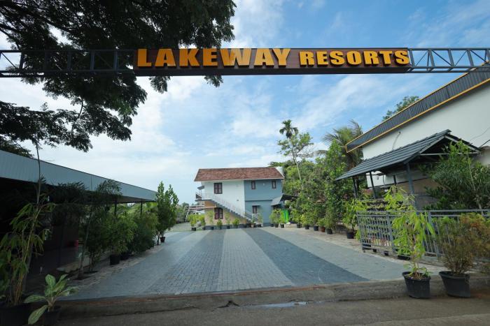 lakeway resorts