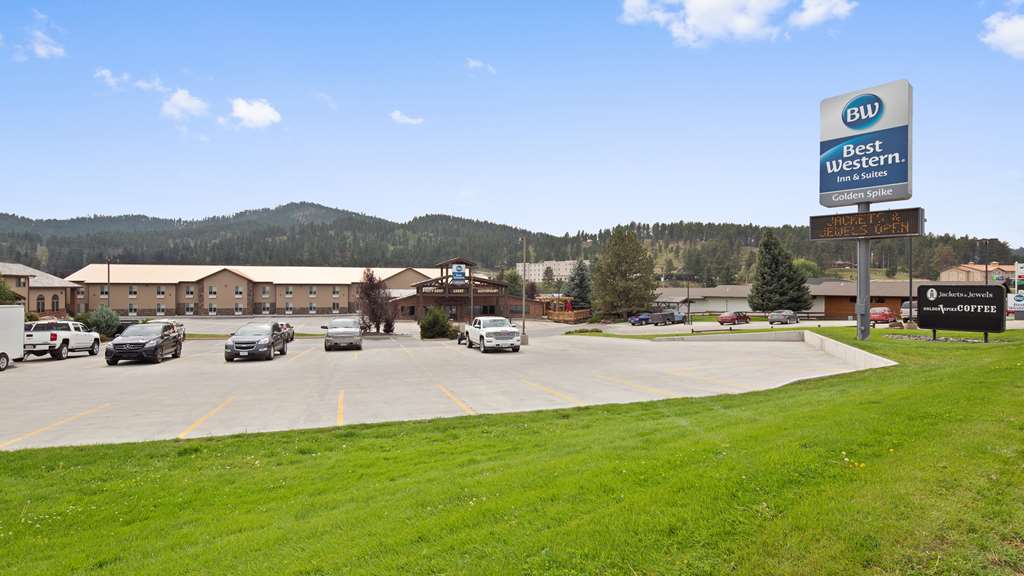 best western golden spike inn and suites