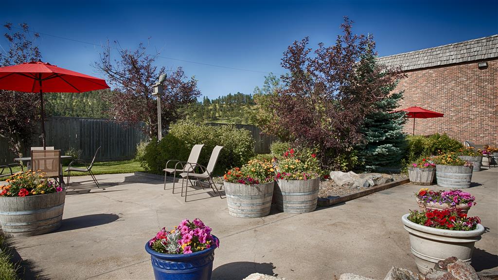 best western golden spike inn and suites