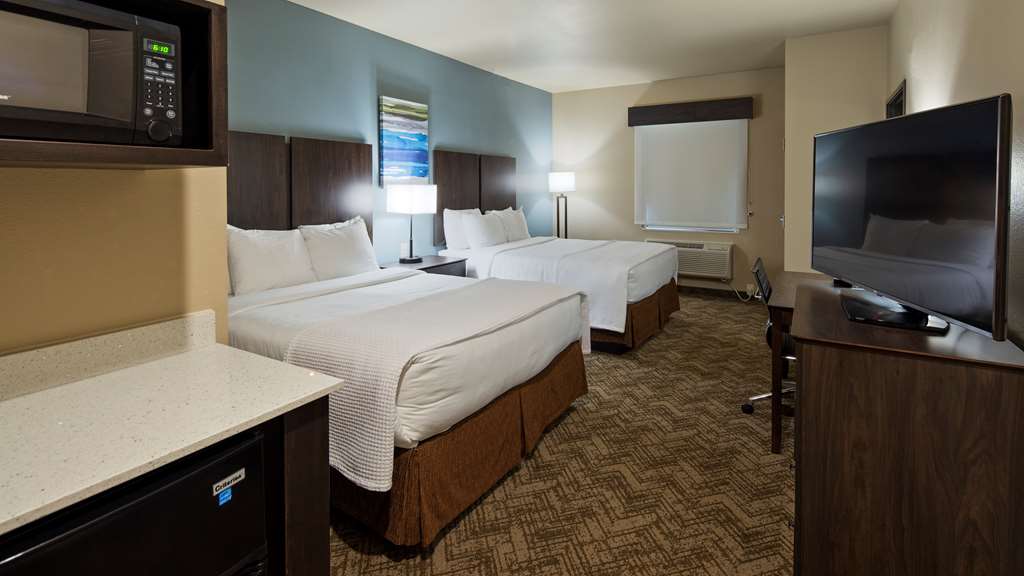 best western golden spike inn and suites