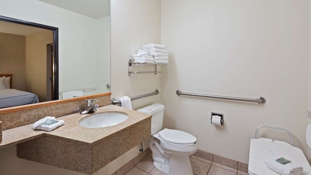 best western golden spike inn and suites