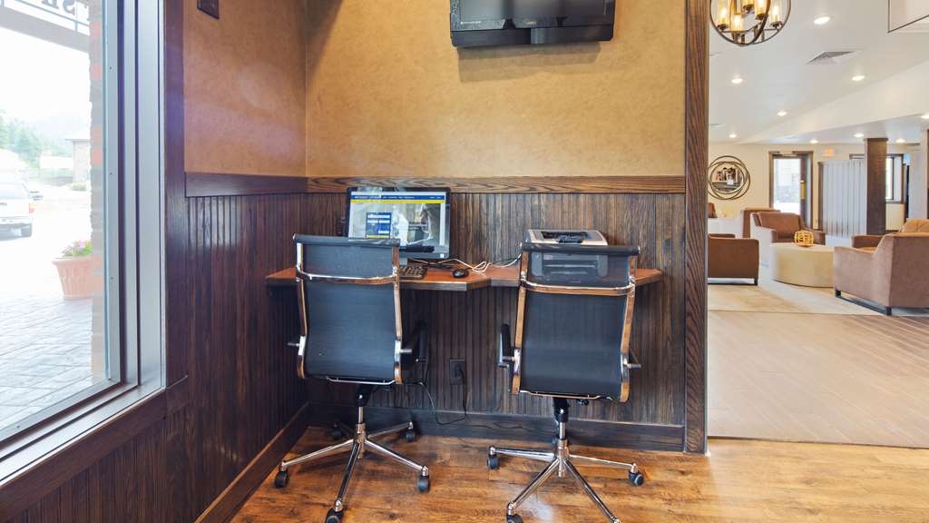 best western golden spike inn and suites