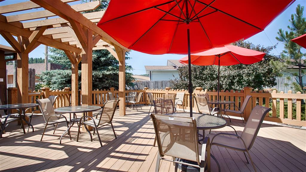 best western golden spike inn and suites