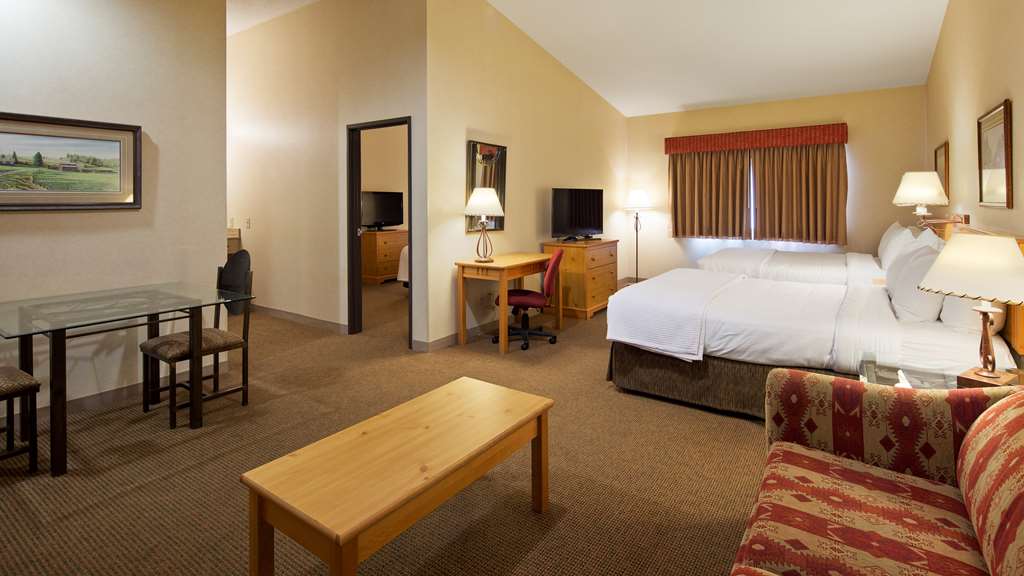 best western golden spike inn and suites