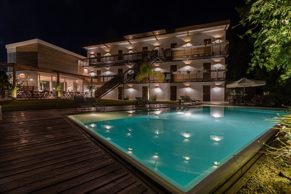 live hotel boutique adults only