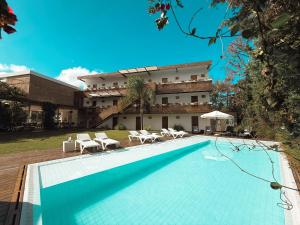 live hotel boutique adults only