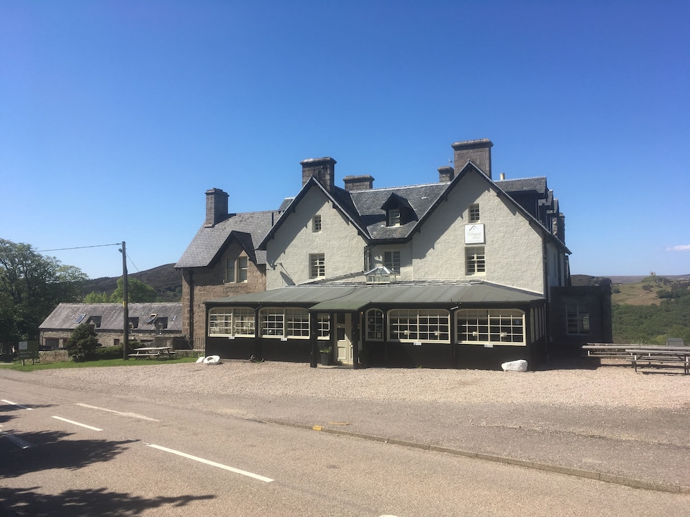the tongue hotel