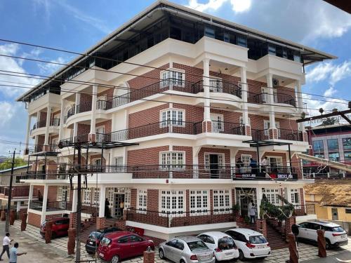 Red Bricks Inn,Near Ksrtc Bus Stand, Kohinoor Road, Madikeri,3 star