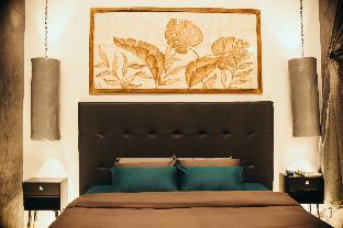 novella concept hotel and cafe