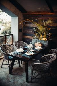 novella concept hotel and cafe