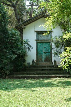 Lunuganga Estate,Bentota>>Aturuwella,3.5 star