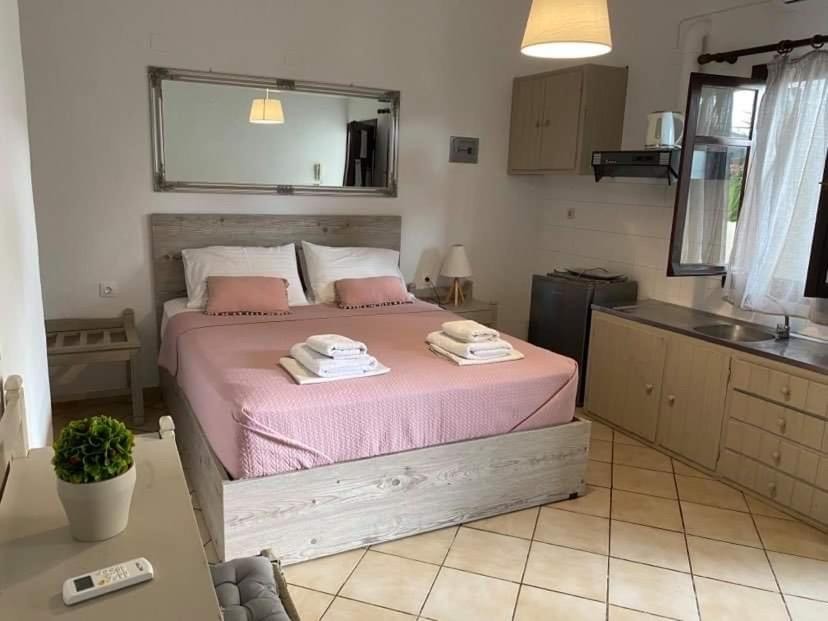 kasteli studios and apartments