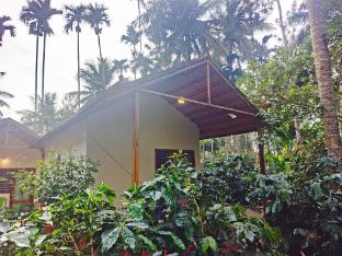 Relax Inn Holiday Resort,Hassan>>Alur,3 star