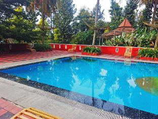 relax inn holiday resort