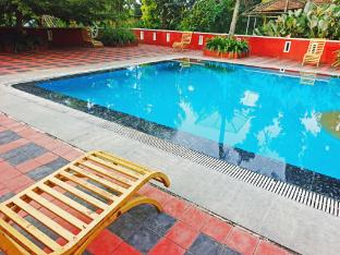 relax inn holiday resort