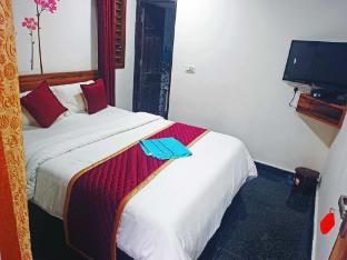 relax inn holiday resort