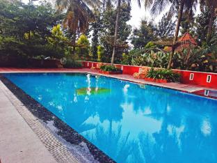 relax inn holiday resort