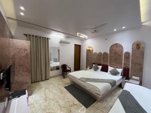 hotel shree darshanam