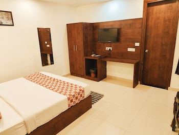 Hotel The Caves Near Igi Airport,Mahipalpur,3 star