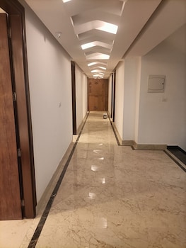 Hotel The Caves Near Igi Airport,Mahipalpur,3 star