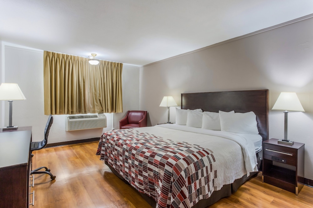 red roof inn meridian