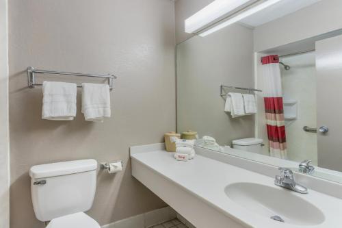 red roof inn meridian