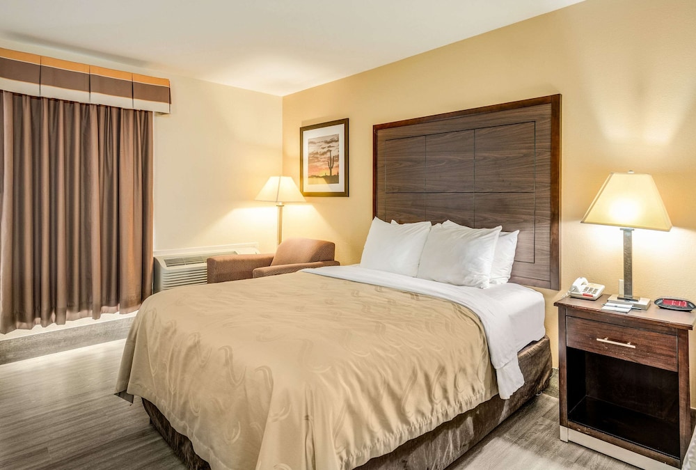 Quality Inn Ozona I-10,Ozona>>Crockett,3 star