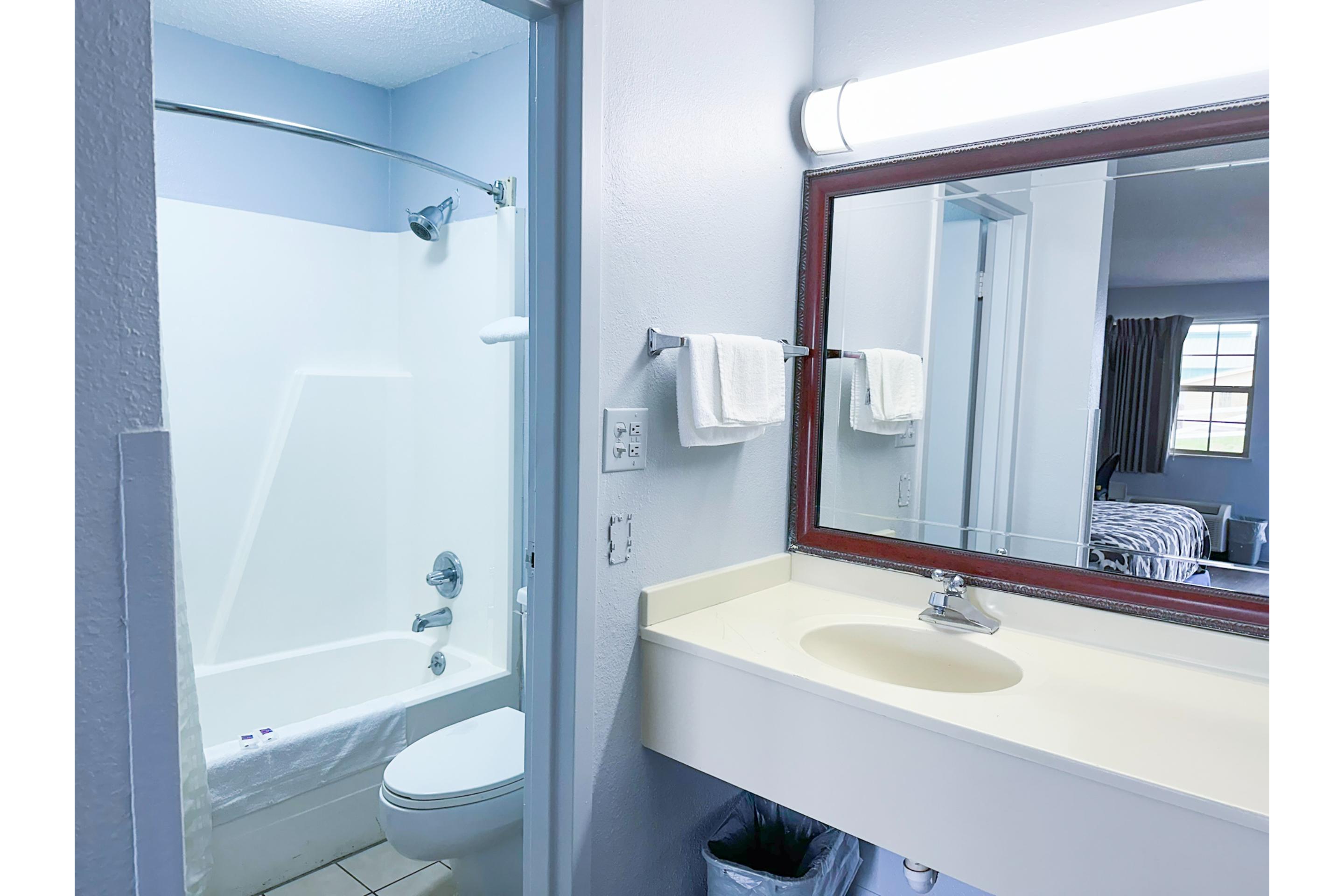 happy stay inn madisonville i 69 by oyo