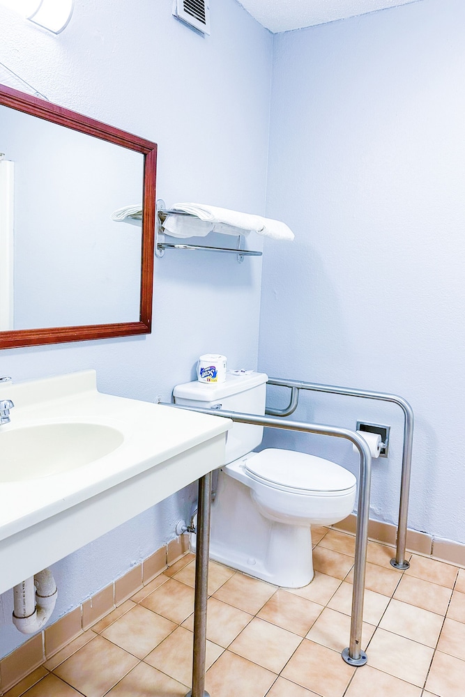 happy stay inn madisonville i 69 by oyo