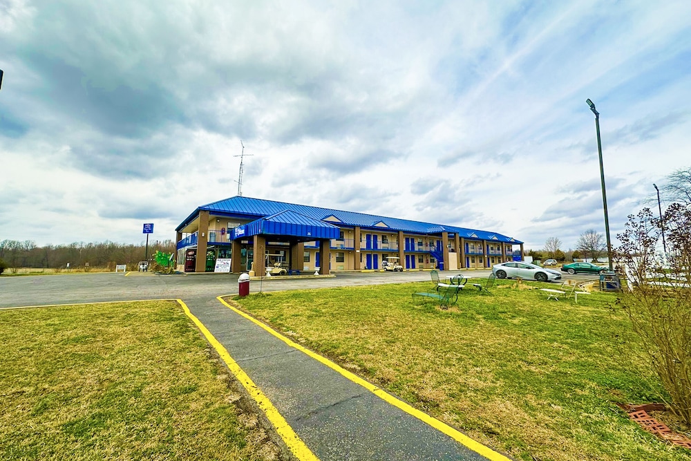 happy stay inn madisonville i 69 by oyo