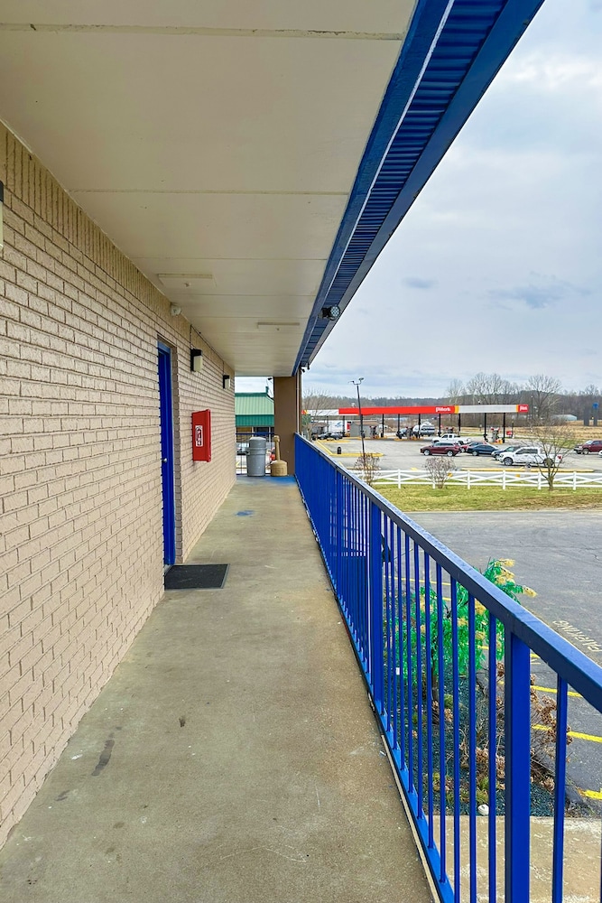 happy stay inn madisonville i 69 by oyo