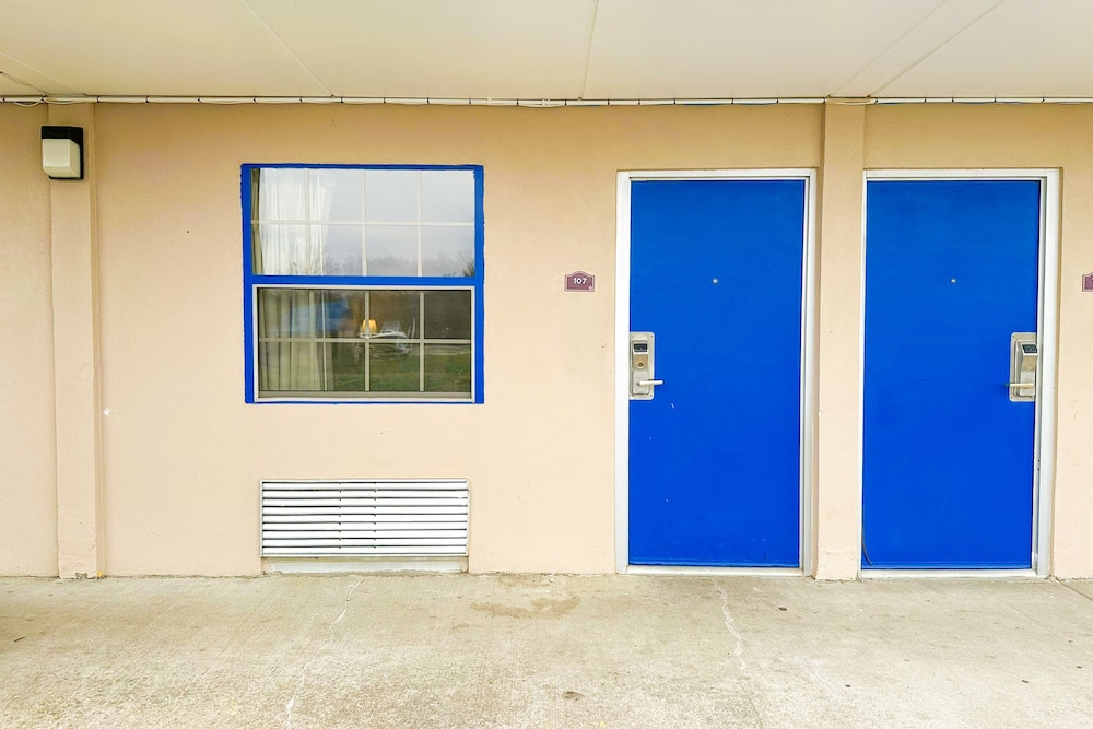 happy stay inn madisonville i 69 by oyo