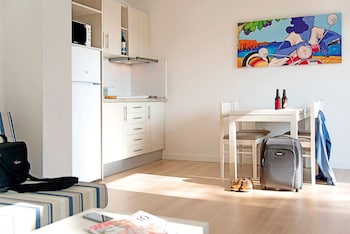 apartamentos cala blanca