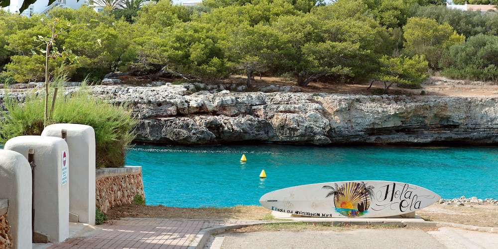 apartamentos cala blanca