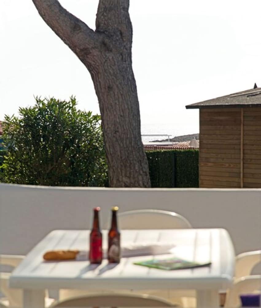 apartamentos cala blanca