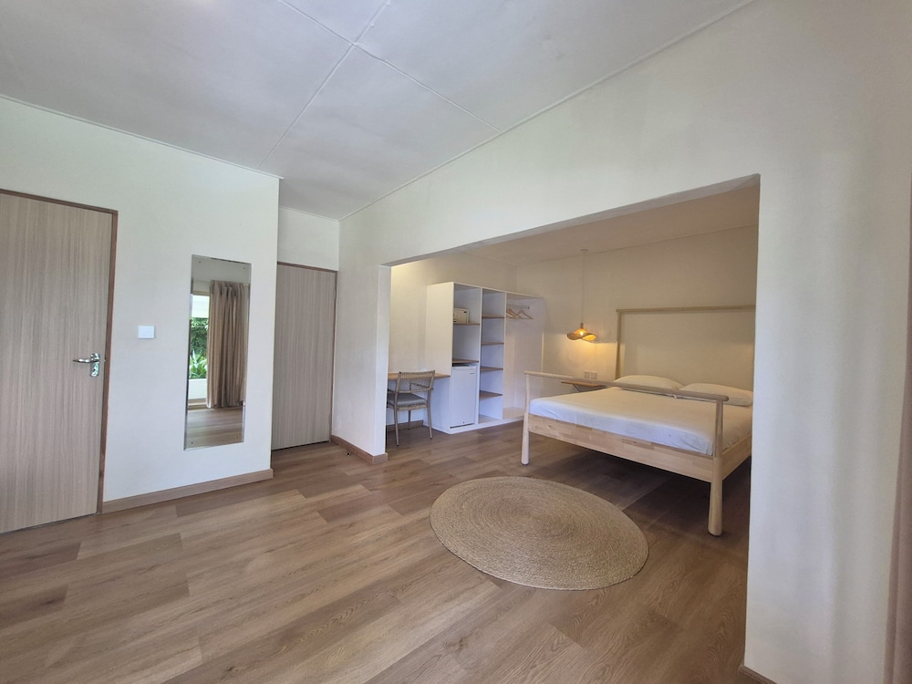 beau vallon bungalows