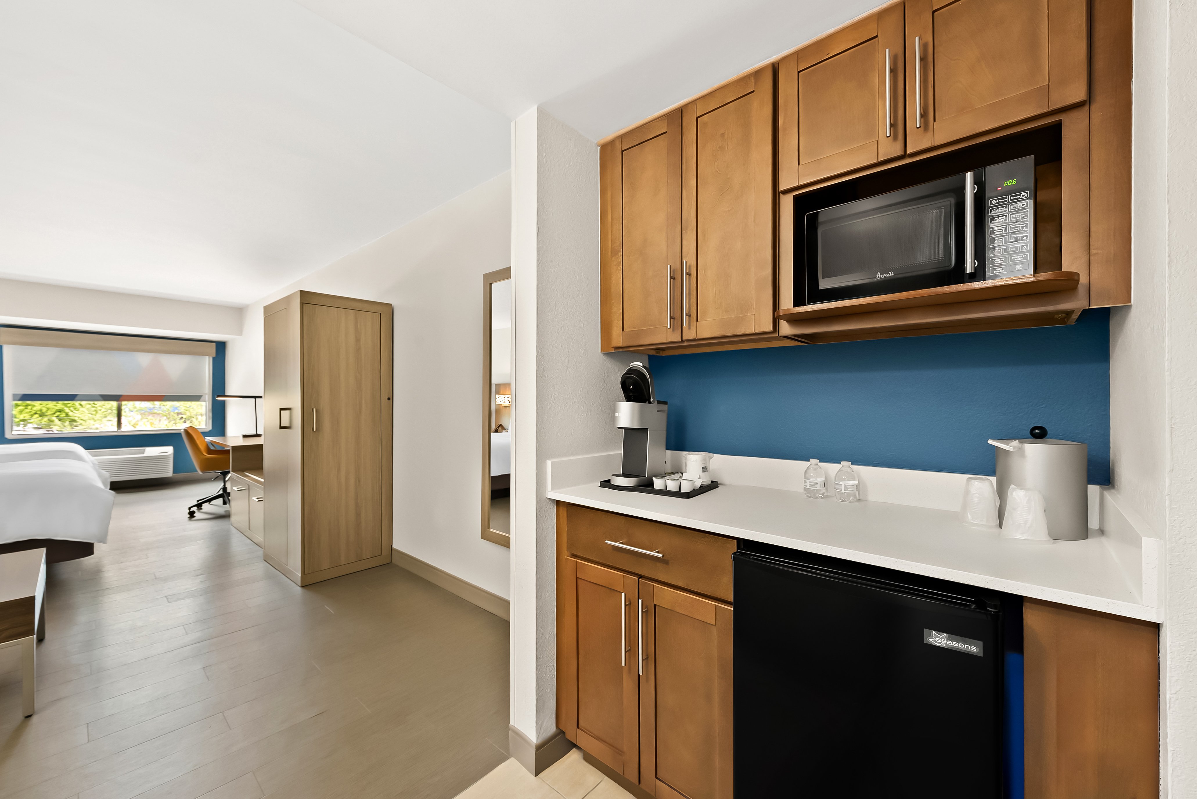 holiday inn express and suites raleigh ne medical